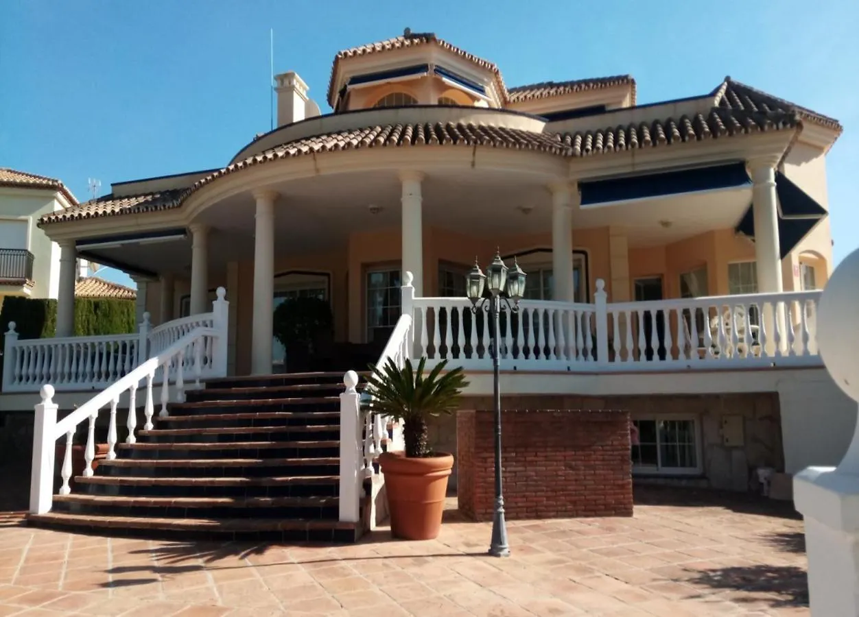 Spacious 700M2 Villa, Golfers Paradise. Santa Fe de los Boliches Hiszpania