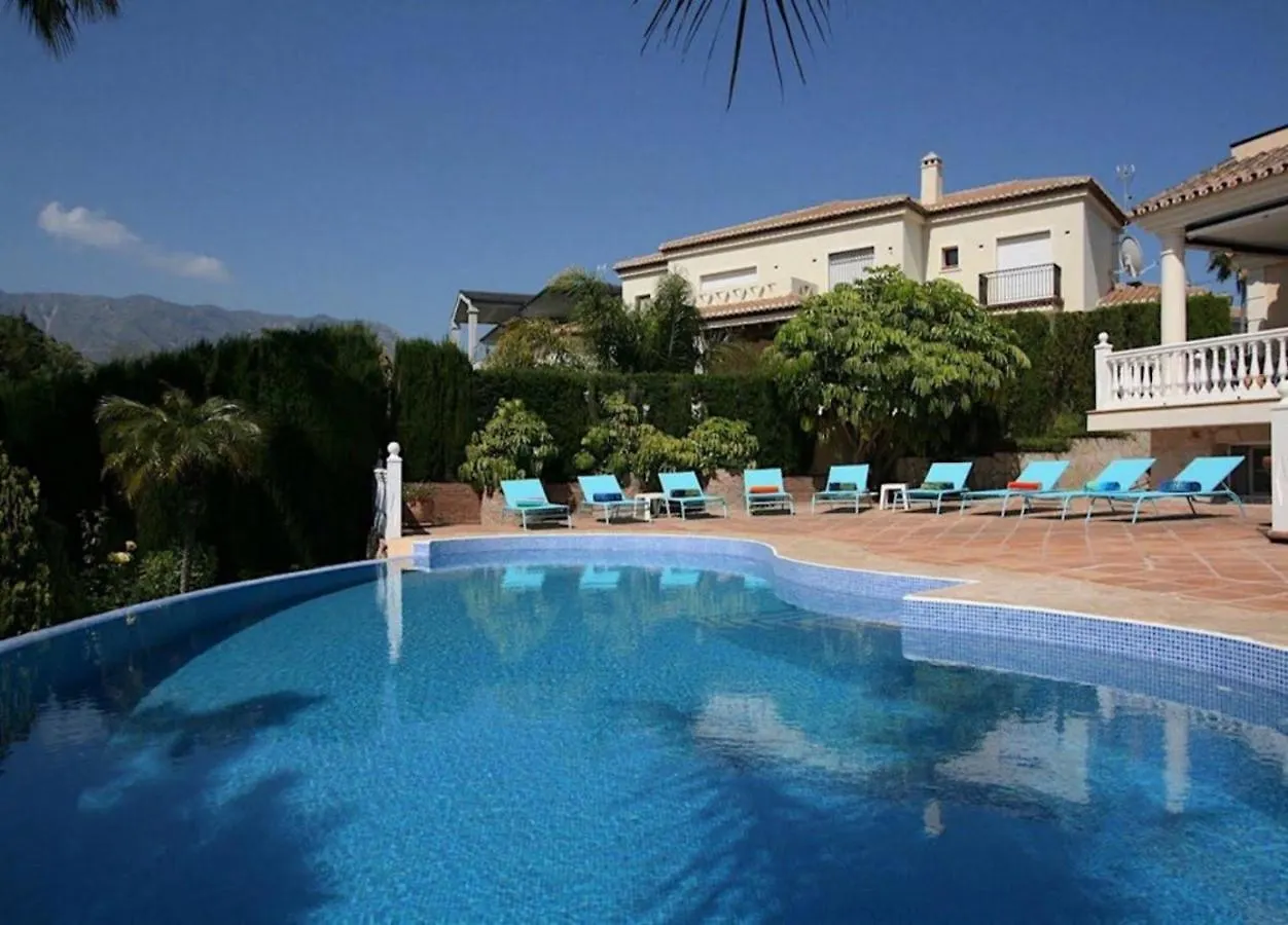 Spacious 700M2 Villa, Golfers Paradise. Santa Fe de los Boliches 0*,  Hiszpania