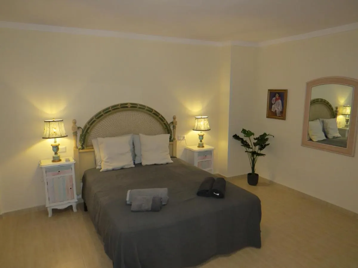 Spacious 700M2 Villa, Golfers Paradise. Santa Fe de los Boliches Spain