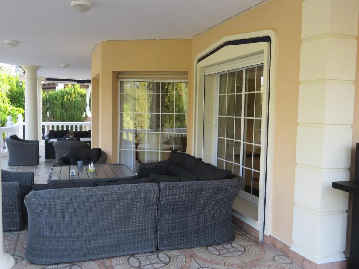 Spacious 700M2 Villa, Golfers Paradise. Santa Fe de los Boliches Villa