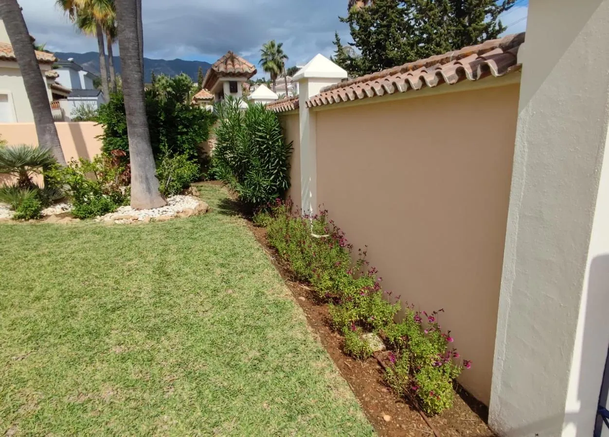 Spacious 700M2 Villa, Golfers Paradise. Santa Fe de los Boliches