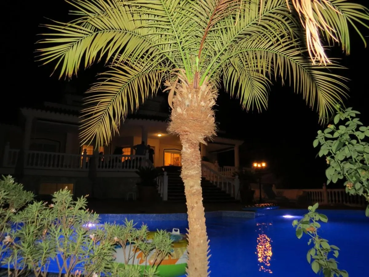 Villa Spacious 700M2 Villa, Golfers Paradise. Santa Fe de los Boliches